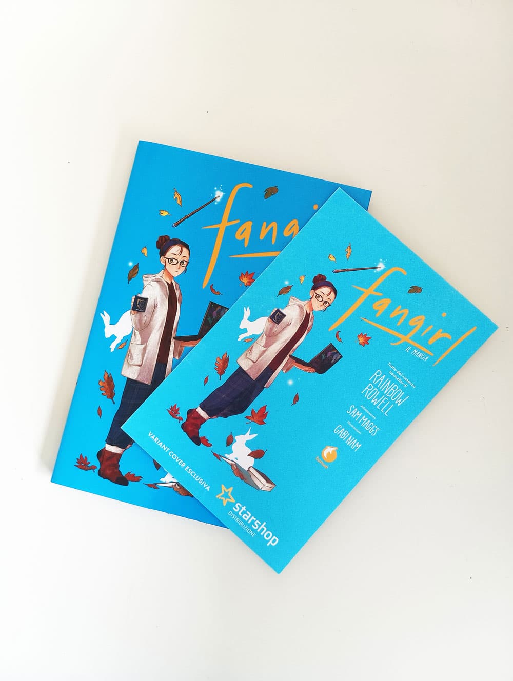 Fangirl - Il Manga Vol. 1 + Cartolina - Variant - Tunuè - Italiano