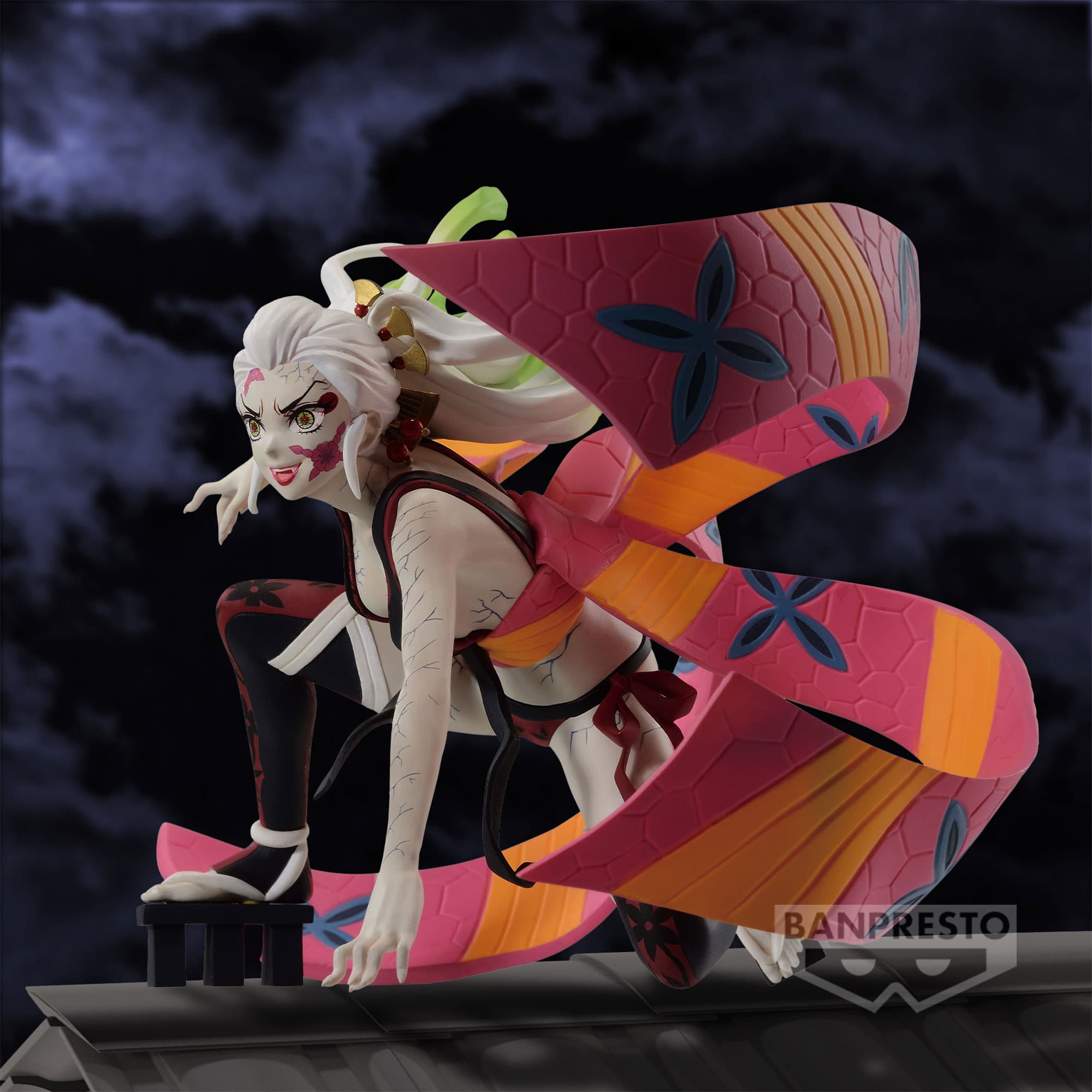 Banpresto - Demon Slayer: Kimetsu no Yaiba - Daki Vibration Stars Figure (Ver.B)