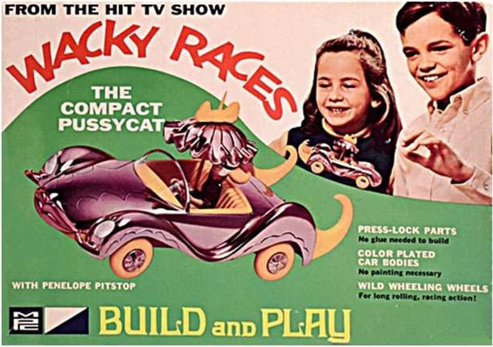 Wacky Races Model Kit - The Compact Pussycat with Penelope Pitstop - Build and Play