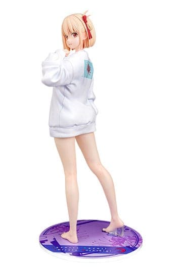 Lycoris Recoil PVC Statue 1/7 Chisato Nishikigi: Oversized Sweatshirt Ver. 25 cm
