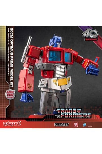 Transformers: Generation One AMK Pro Series Plastic Model Kit Optimus Prime 20 cm