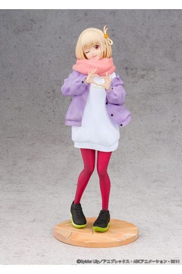 Lycoris Recoil PVC Statue 1/7 Chisato Nishikigi Winter Ver. 23 cm