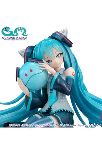 Mobile Suit Gundam x Hatsune Miku Lucrea PVC Statue Hatsune Miku x OO Gundam 45th Anniversary 17 cm