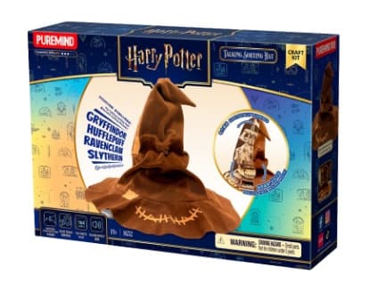 Harry Potter - Magic Collectibles - Talking Sorting Hat - Wooden Scene