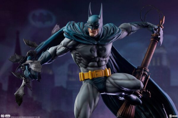 DC Comics Premium Format Statue Batman