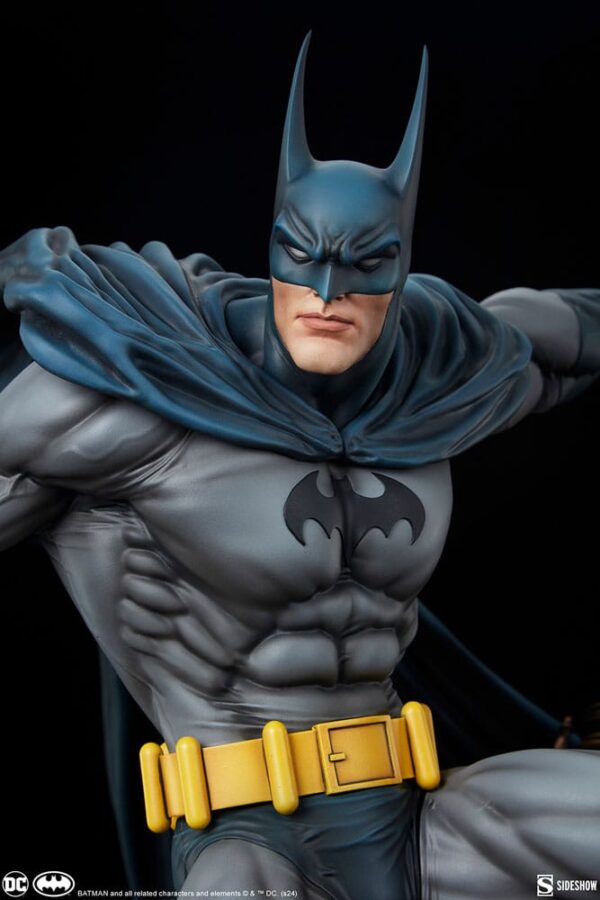 DC Comics Premium Format Statue Batman