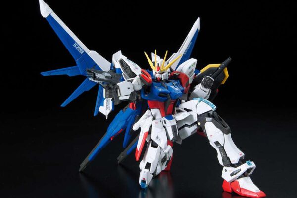 Bandai Model Kit Gunpla - Rg Build Strike Gundam Full Package - Mobile Suit GAT-X105B/FP 1/144